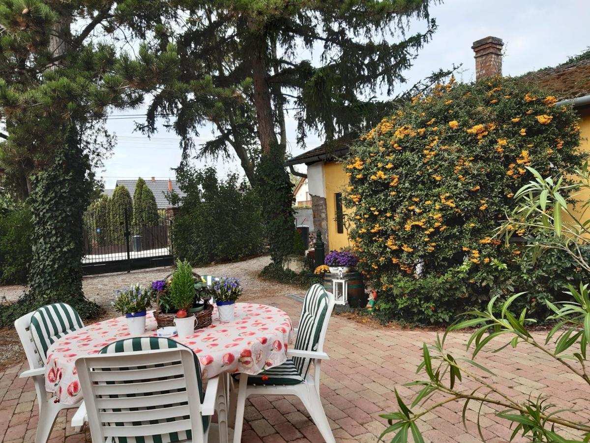 Villa-Magdi Vendégház Révfülöp Extérieur photo