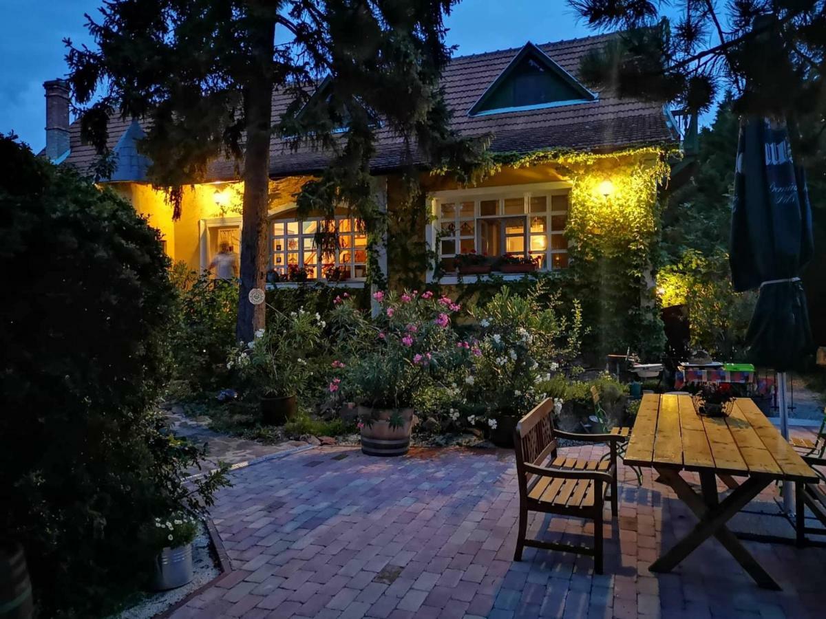 Villa-Magdi Vendégház Révfülöp Extérieur photo